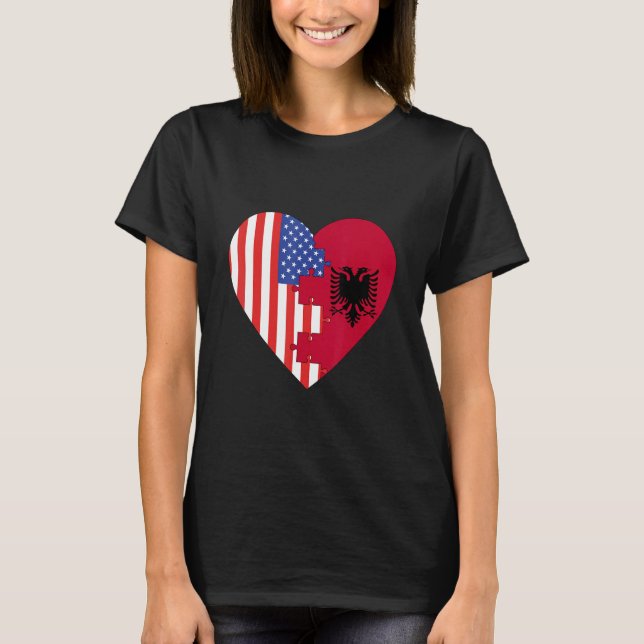 USA and Albania Flags Heart T-Shirt (Vorderseite)