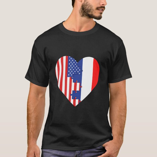 USA and France Flags Heart T-Shirt (Vorderseite)