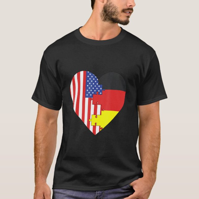 USA and Germany Flags Heart T-Shirt (Vorderseite)