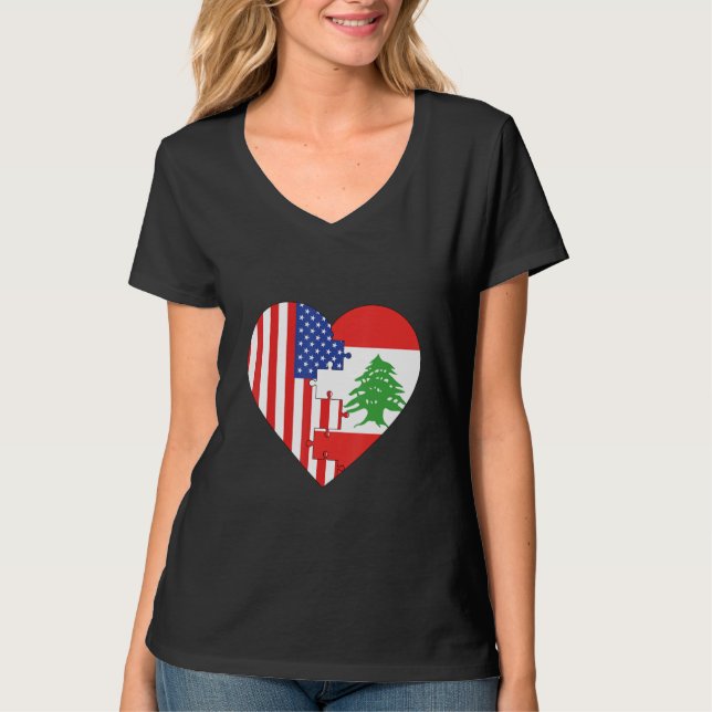 USA and Lebanon Flags Heart T-Shirt (Vorderseite)