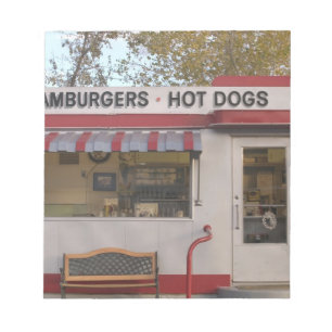 USA, Arizona, Bisbee: Schattiges Dell-Motel, alle Notizblock