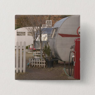 USA, Arizona, Bisbee: Schattiges Dell-Motel, alles Button