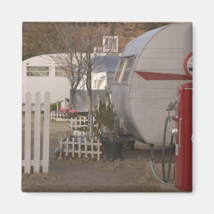 USA, Arizona, Bisbee: Schattiges Dell-Motel, alles Magnet