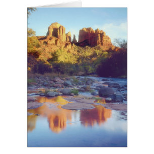 USA, Arizona, Sedona. Kathedrale Rock reflektieren