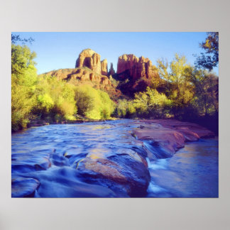 USA, Arizona, Sedona. Kathedrale Rock reflektiert Poster