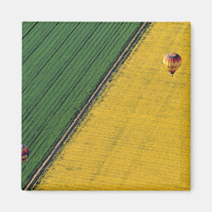 USA, Arizona, Val Vista. Heißluftballons steigen a Magnet