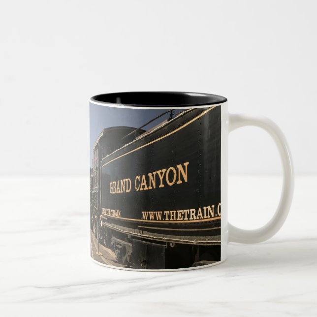 USA, Arizona, Williams: Grand- Canyoneisenbahn Zweifarbige Tasse (Rechts)