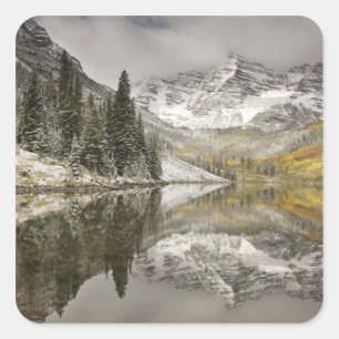 USA, Colorado, White River National Forest, Quadratischer Aufkleber