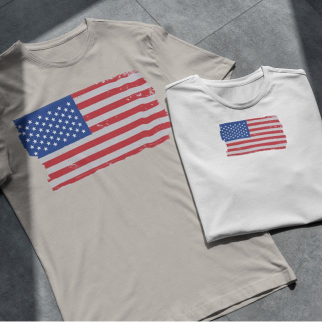 Usa Flag Grunge T-Shirt (Von Creator hochgeladen)