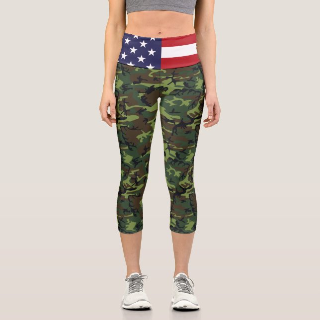 USA Flag Militärische grüne Camouflage Capri Leggings (Vorderseite)