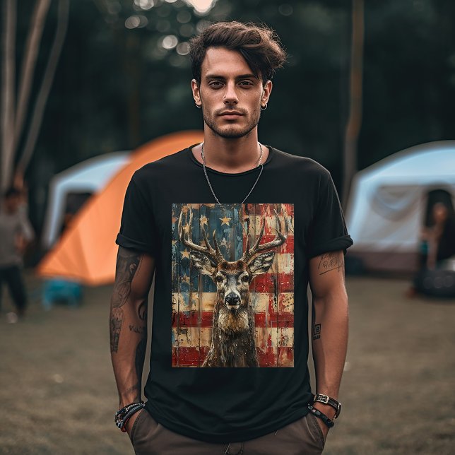 USA-Flagge mit Hirsch T-Shirt (Von Creator hochgeladen)