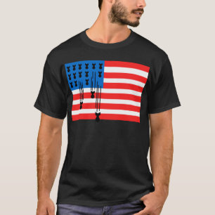 USA-Flagge mit sinkenden Bomben T-Shirt
