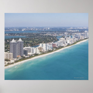 USA, Florida, Miami, Stadtbild mit Strand Poster