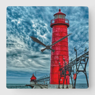 USA, Grand Haven, Michigan, lighthouse Quadratische Wanduhr