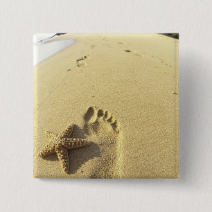 USA, Hawaii, Maui, Makena Beach, Fußabdruck und Button