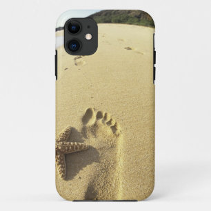 USA, Hawaii, Maui, Makena Beach, Fußabdruck und Case-Mate iPhone Hülle
