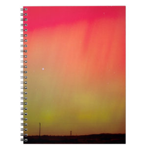 USA, Idaho. Aurora borealis, Nordlicht um 2 Notizblock