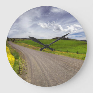 USA, Idaho, Idaho County, Canola Field Große Wanduhr