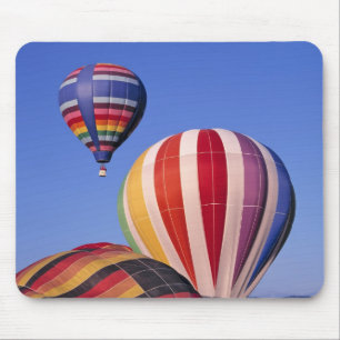 USA, Idaho, Teton Valley. Farbenfrohe heiße Luft Mousepad