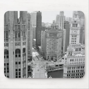 USA, IL, Chicago, Loop from Hotel Mousepad