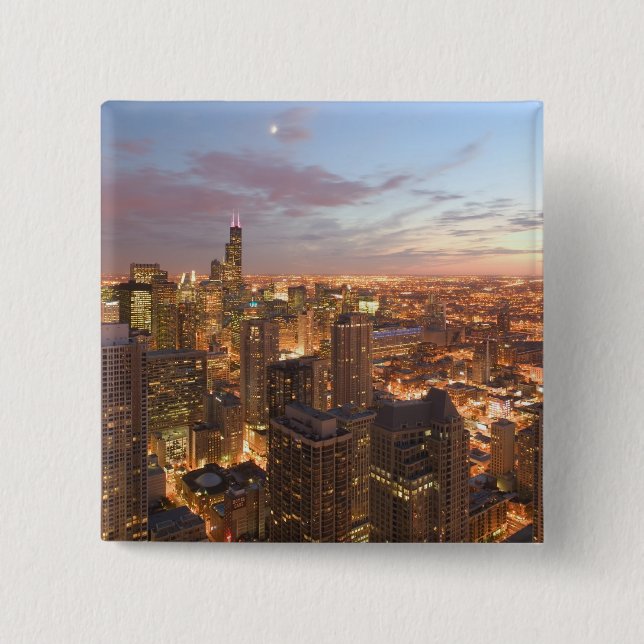 USA, Illinois, Chicago: Abend-Sicht auf den Loop Button (Vorderseite)