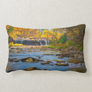 USA, Indiana. Cataract Falls Staat Recreation Lendenkissen