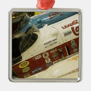 USA, Indiana, Indianapolis: Indianapolis-Motor 2 Ornament Aus Metall