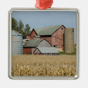 USA, IOWA, Froelich: Alte Farm Silbernes Ornament