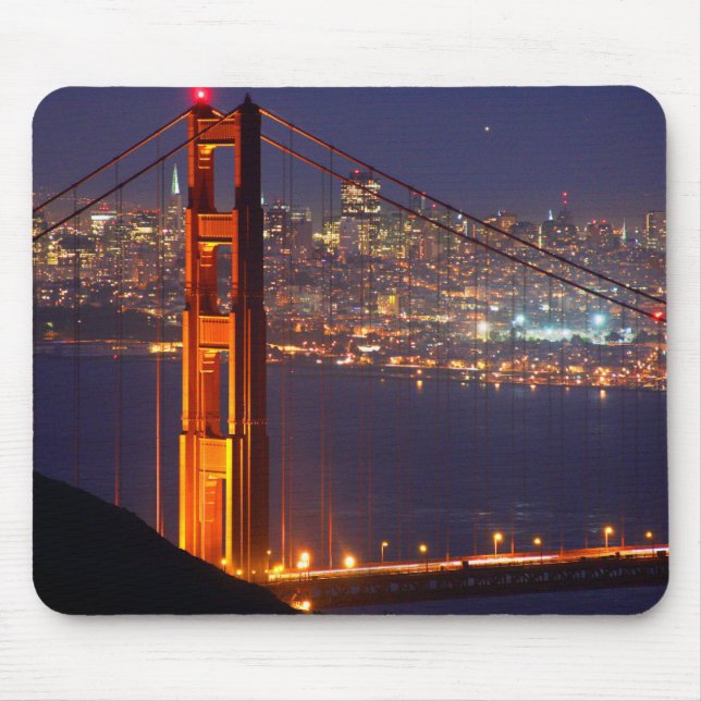 USA, Kalifornien. Golden Gate Bridge bei Nacht Mousepad (Vorne)