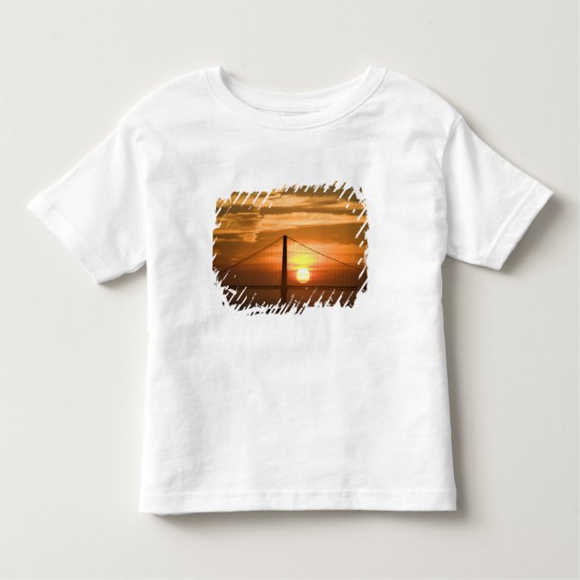 USA. Kalifornien. San Francisco. Sonneneinstellun Kleinkind T-shirt (Vorderseite)