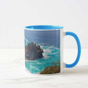 USA, Kalifornien. Sicht auf Mcway-Fälle Tasse