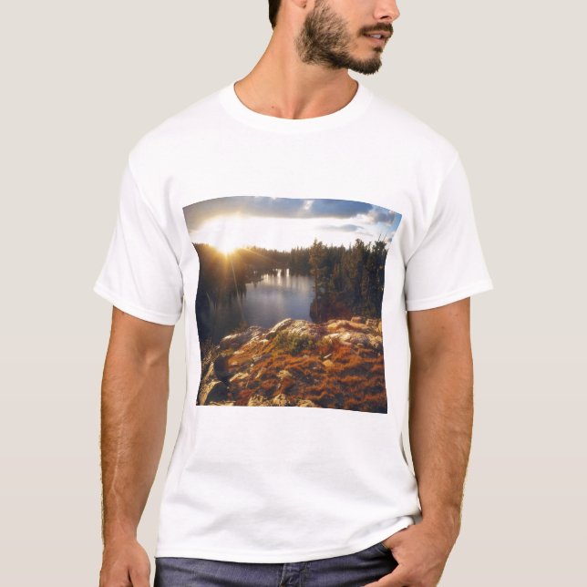 USA, Kalifornien, Sierra Nevada.Sonnenuntergang T-Shirt (Vorderseite)