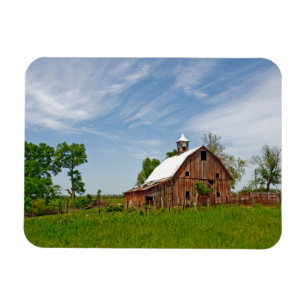 USA, Kansas. Alter roter Stall Magnet