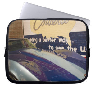 USA, Kentucky, Bowling Green: National Corvette 2 Laptopschutzhülle