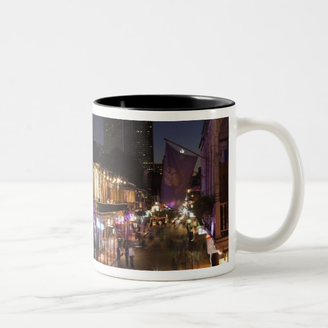 USA, Louisiana, New Orleans. französisches Viertel Zweifarbige Tasse (Rechts)