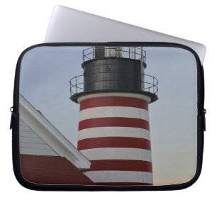 USA, Maine, Lubec. West Quoddy Head Leuchtturm, Laptopschutzhülle