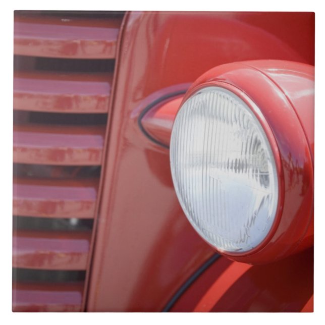 USA, Maine, Owl's Head. Scheinwerfer und Teile Fliese (Vorderseite)