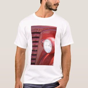 USA, Maine, Owl's Head. Scheinwerfer und teilweise T-Shirt