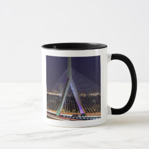 USA, Massachusetts, Boston. Leonard Zakim Tasse
