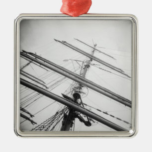 USA, Massachusetts, Boston. Masten eines großen Sc Silbernes Ornament