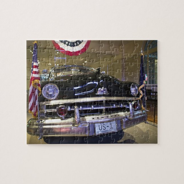 USA, Michigan, Dearborn: Das Henry Ford-Museum, 2 Puzzle (Horizontal)