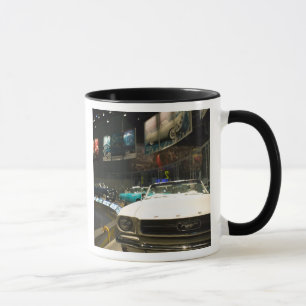 USA, Michigan, Detroit: Ford-Rouge-Fabrik-Ausflug, Tasse