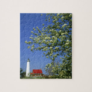 USA, Michigan, East Tawas. Tawas Leuchtturm mit Puzzle