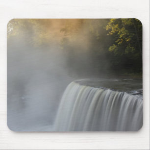 USA, Michigan, Obere Halbinsel. Herbstsonne Mousepad