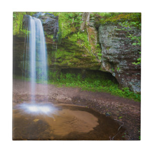 USA, Michigan. Scott's Falls in Obermichigan Fliese