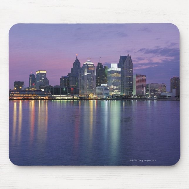 USA, Michigan, Skyline von Detroit, Nacht Mousepad (Vorne)