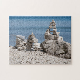 USA, Michigan. Steintürme am Strand Puzzle