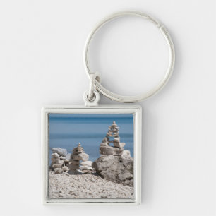 USA, Michigan. Steintürme am Strand Schlüsselanhänger