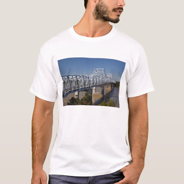 USA, Mississippi, Vicksburg. Autobahn I-20 T-Shirt (Vorderseite)