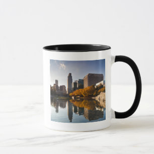 USA, Nebraska, Omaha, Gene Leahy Mall, Skyline Tasse